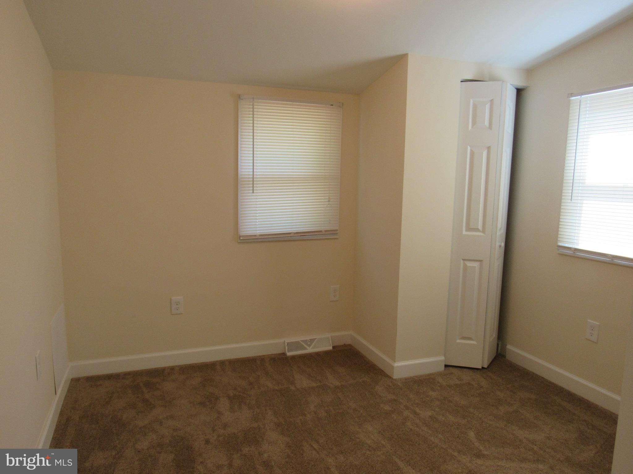 701 Accokeek Road Accokeek, MD 20607 - Photo 8 of 17 Living Room