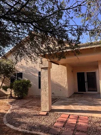 $2,550 | 979 East Brentrup Drive, Tempe, AZ 85283