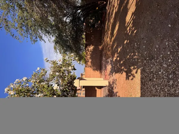 $2,550 | 979 East Brentrup Drive, Tempe, AZ 85283