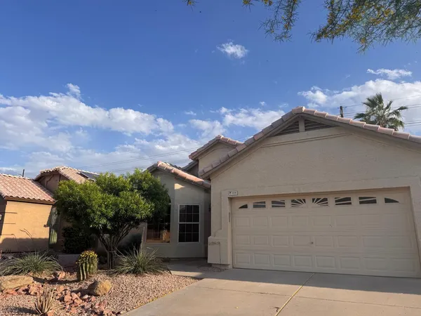 $2,550 | 979 East Brentrup Drive, Tempe, AZ 85283