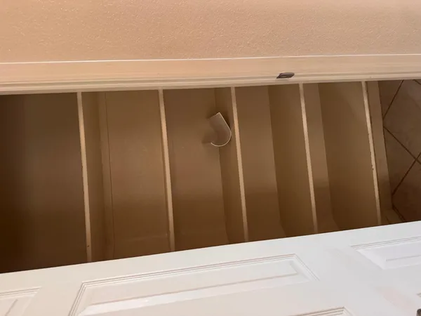 $2,550 | 979 East Brentrup Drive, Tempe, AZ 85283