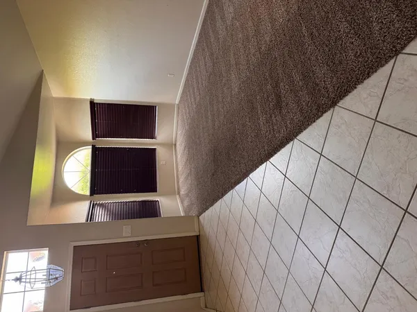 $2,550 | 979 East Brentrup Drive, Tempe, AZ 85283