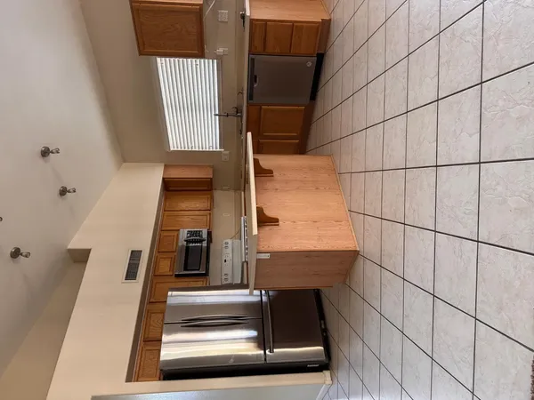 $2,550 | 979 East Brentrup Drive, Tempe, AZ 85283