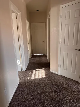 $2,550 | 979 East Brentrup Drive, Tempe, AZ 85283