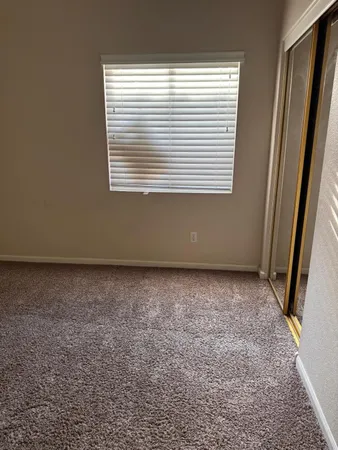 $2,550 | 979 East Brentrup Drive, Tempe, AZ 85283