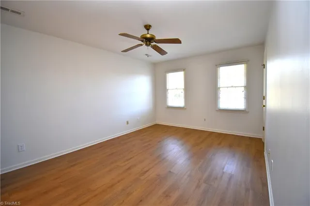 $2,100 | 422 Wildwood Lane, Graham, NC 27253