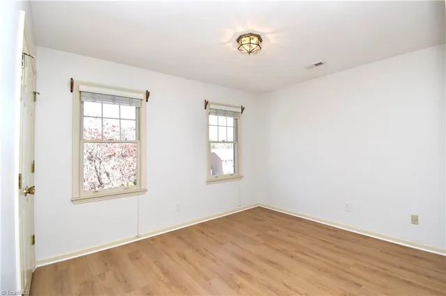 $2,100 | 422 Wildwood Lane, Graham, NC 27253