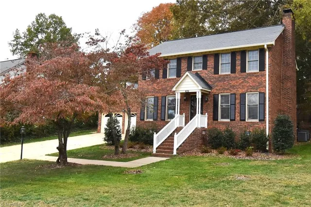 $2,100 | 422 Wildwood Lane, Graham, NC 27253