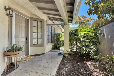 $815,000 | 807 Links View Drive, Simi Valley, CA 93065