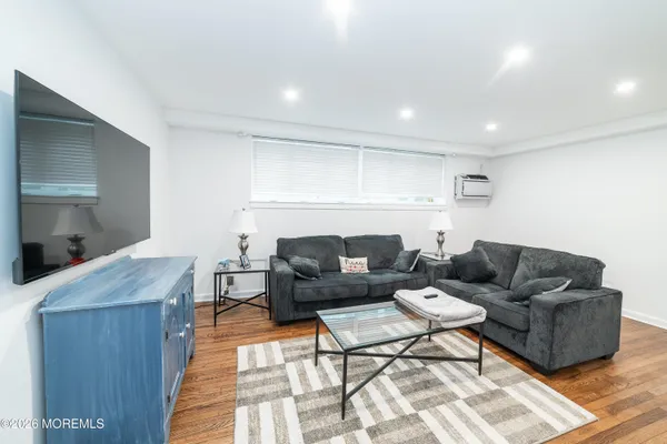 $2,650 | 293 Spring Street, Unit 16A, Red Bank, NJ 07701