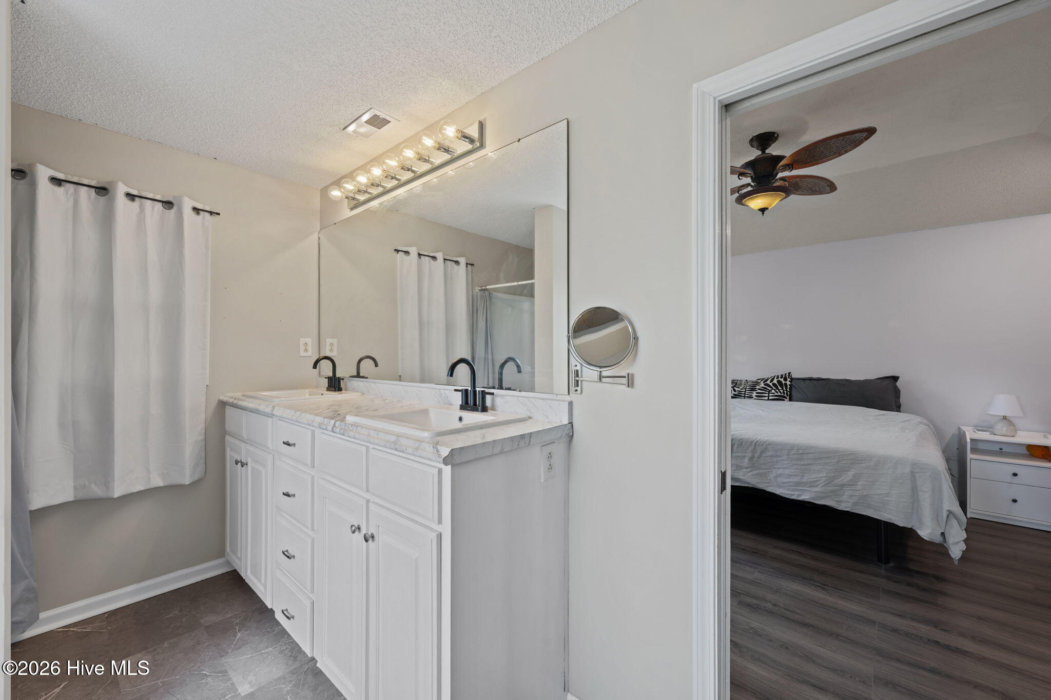 619 Fox Ridge Court Havelock, NC 28532 - Photo 34 of 42 master bathroom