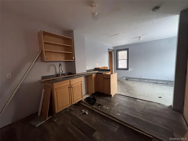 a view of a room with an empty space