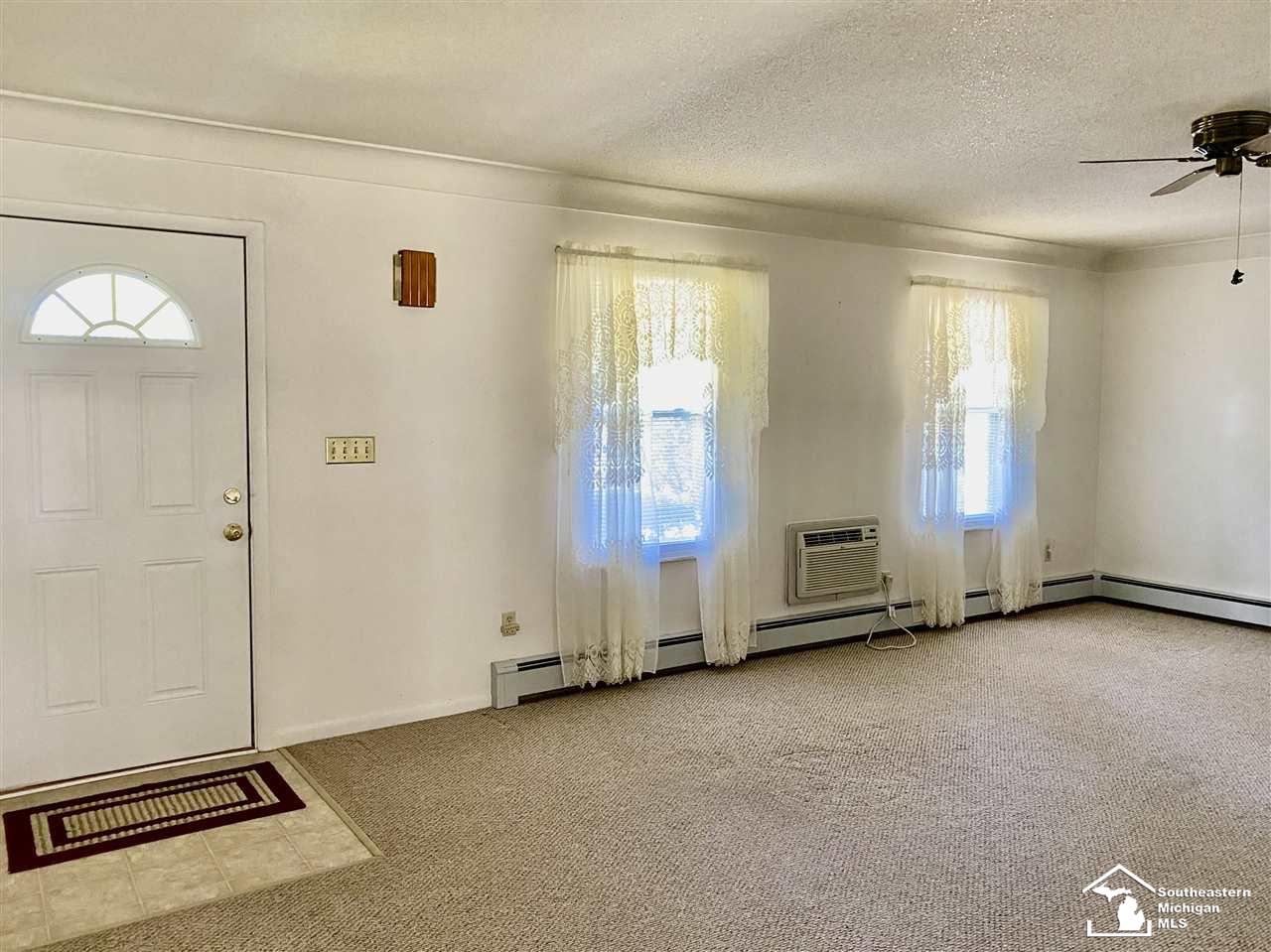 7570 Monroe Road Lambertville, MI 48144 - Photo 11 of 33 50055500-10.JPG