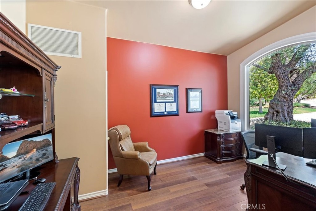 2100 Hathaway Place Riverside, CA 92506 - Photo 11 of 74