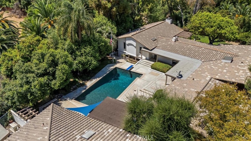 2100 Hathaway Place Riverside, CA 92506 - Photo 74 of 74 an aerial view of a house with garden space and sitting area