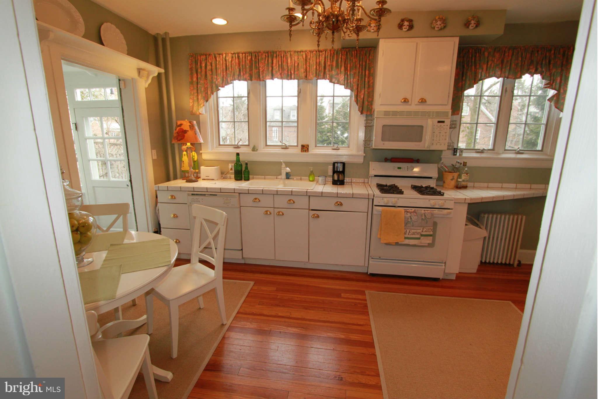 3911 Juniper Road Baltimore, MD 21218 - Photo 7 of 22 Kitchen