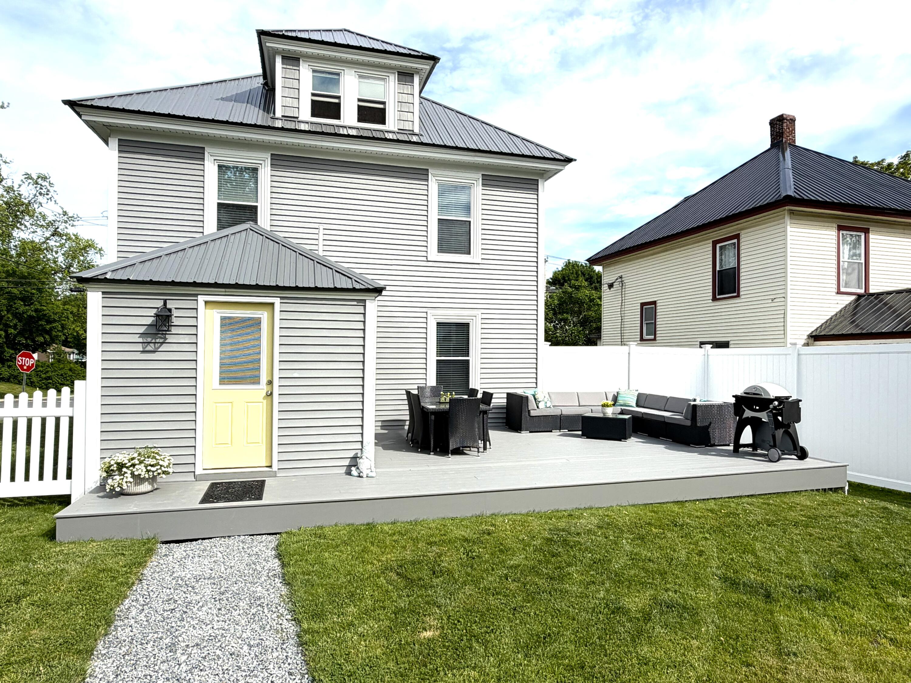 231 3rd Street Bangor, ME 04401 - Photo 5 of 50 5