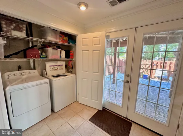 $2,950 | 3006 Heritage Springs Court, Alexandria, VA 22306