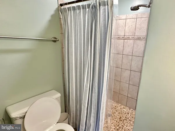 $2,950 | 3006 Heritage Springs Court, Alexandria, VA 22306