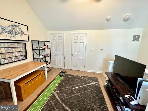 $2,950 | 3006 Heritage Springs Court, Alexandria, VA 22306