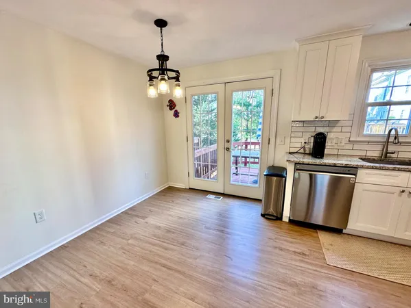 $2,950 | 3006 Heritage Springs Court, Alexandria, VA 22306