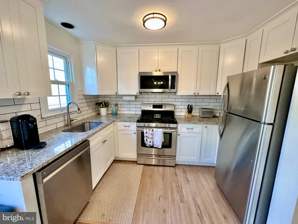 $2,950 | 3006 Heritage Springs Court, Alexandria, VA 22306