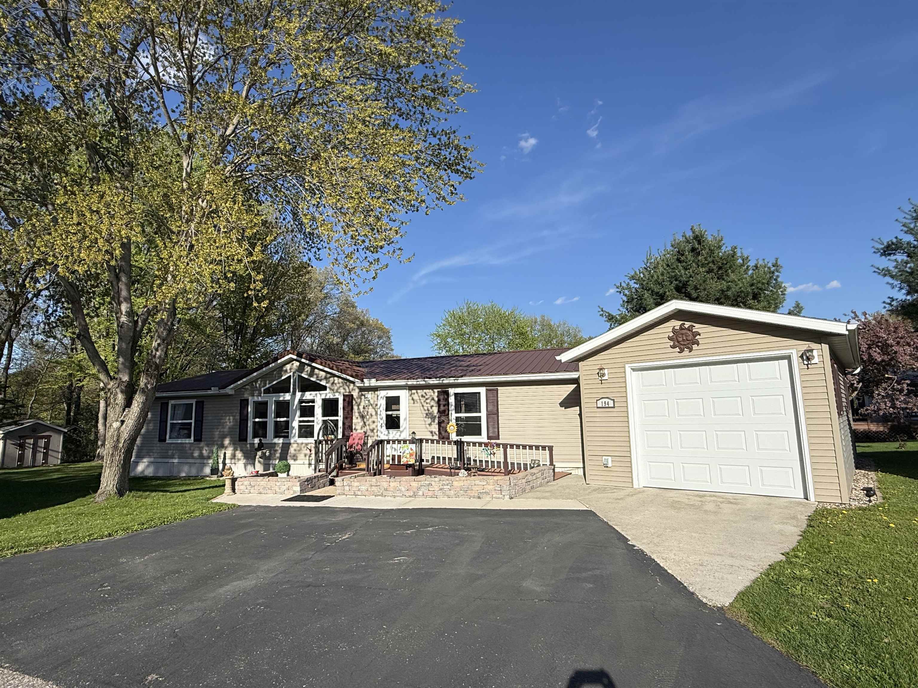 194 Hunters Baraboo, WI 53913 - Photo 1 of 33