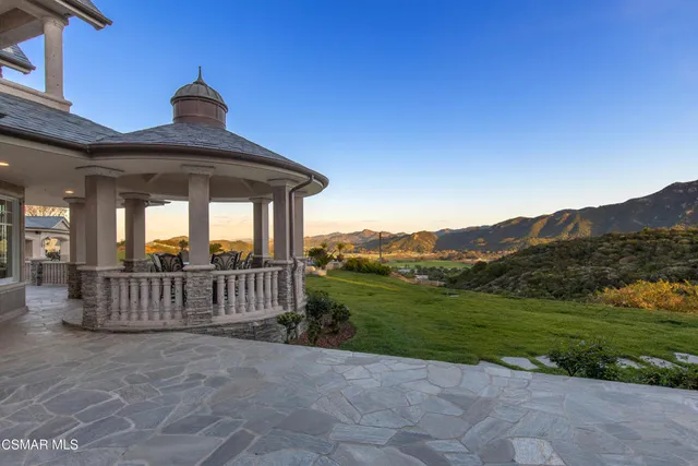 $10,500,000 | 2200 White Stallion Road, Westlake Village, CA 91361