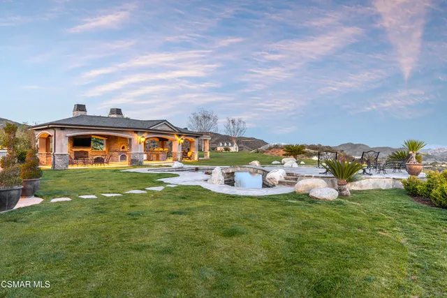 $10,500,000 | 2200 White Stallion Road, Westlake Village, CA 91361