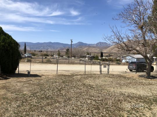 5544 Hooper Road Weldon, CA 93283 - Photo 8 of 47 Gallery Image 8
