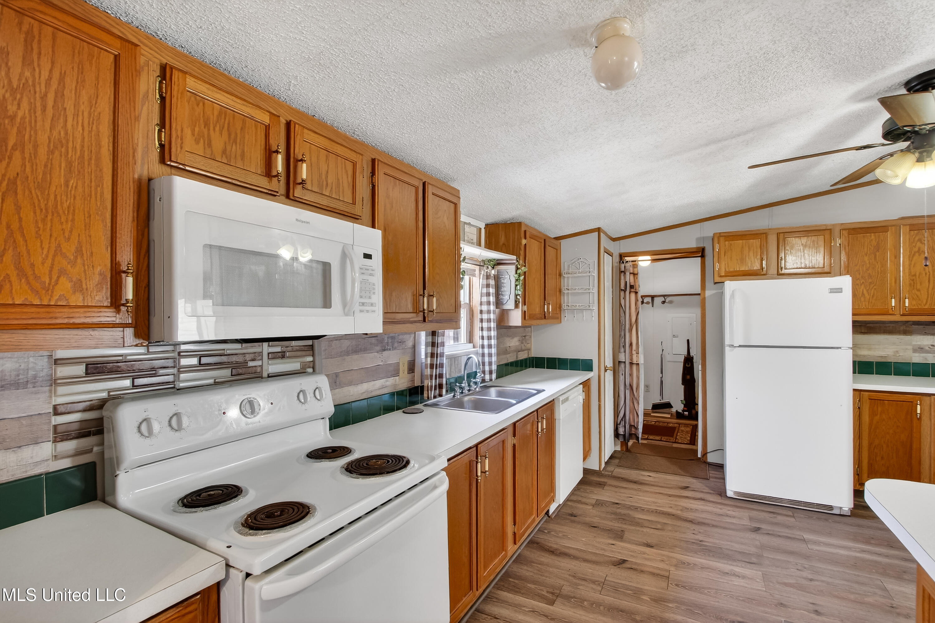 121 Lavelle Odom Road Poplarville, MS 39470 - Photo 14 of 54 13-012