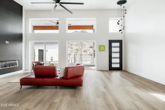 $1,699,999 | 13036 North 23rd Place, Phoenix, AZ 85022