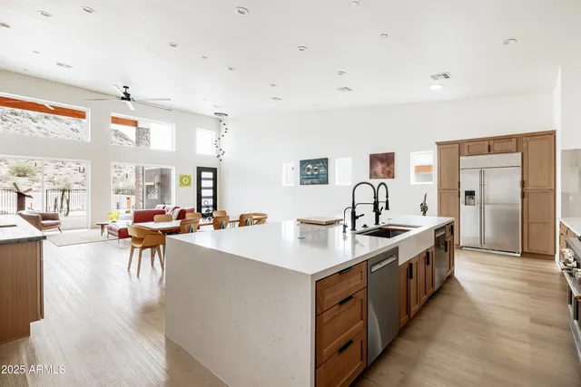 $1,699,999 | 13036 North 23rd Place, Phoenix, AZ 85022