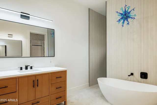 $1,699,999 | 13036 North 23rd Place, Phoenix, AZ 85022