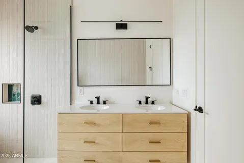 $1,749,999 | 13036 North 23rd Place, Phoenix, AZ 85022