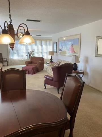 $1,700 | 5521 80th Street North, Unit 215, St. Petersburg, FL 33709