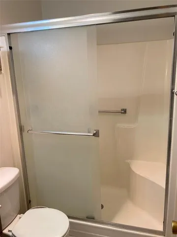 $1,700 | 5521 80th Street North, Unit 215, St. Petersburg, FL 33709