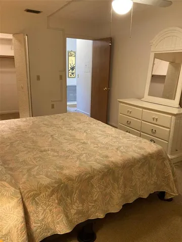 $1,700 | 5521 80th Street North, Unit 215, St. Petersburg, FL 33709