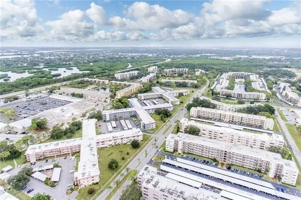 $1,500 | 5521 80th Street North, Unit 215, St. Petersburg, FL 33709