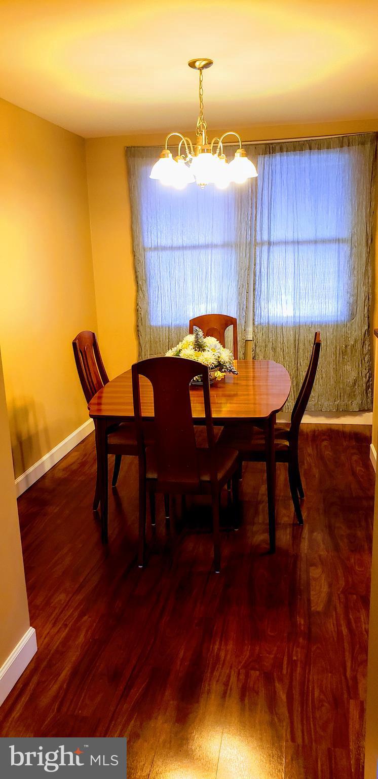 460 Westfield Road Dundalk, MD 21222 - Photo 4 of 23 Dining area