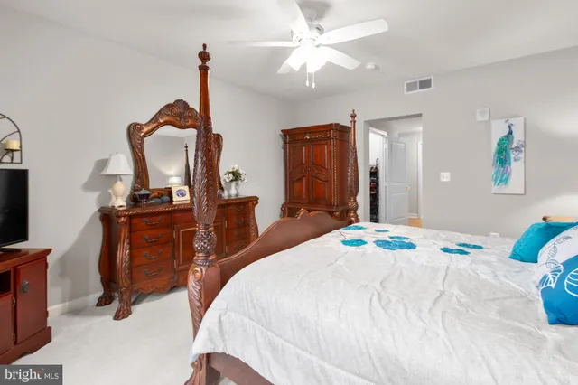 $515,000 | 485 Harbor Side Street, Unit 412, Woodbridge, VA 22191