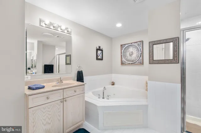 $515,000 | 485 Harbor Side Street, Unit 412, Woodbridge, VA 22191