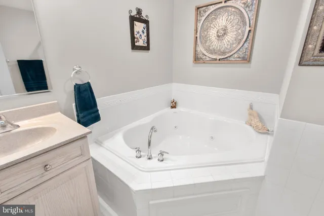 $515,000 | 485 Harbor Side Street, Unit 412, Woodbridge, VA 22191