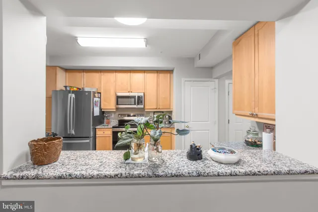 $515,000 | 485 Harbor Side Street, Unit 412, Woodbridge, VA 22191