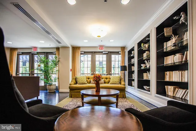 $515,000 | 485 Harbor Side Street, Unit 412, Woodbridge, VA 22191