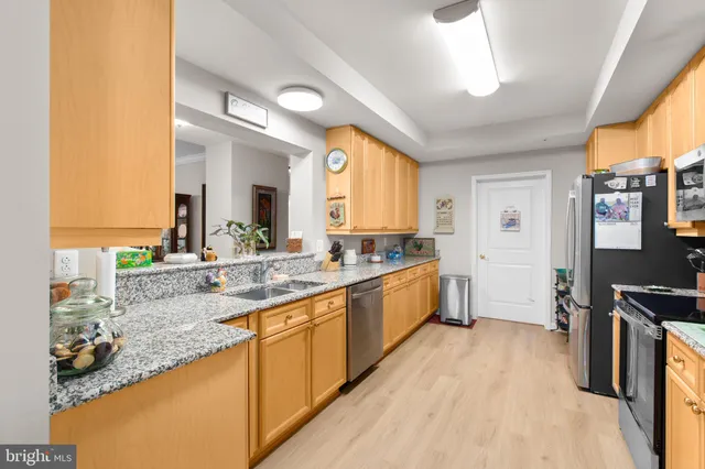 $515,000 | 485 Harbor Side Street, Unit 412, Woodbridge, VA 22191