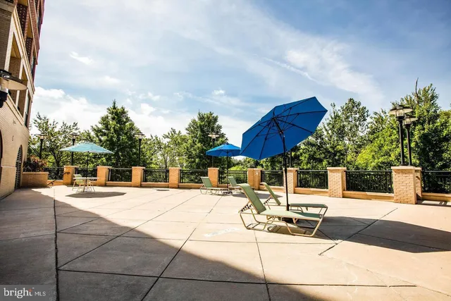 $515,000 | 485 Harbor Side Street, Unit 412, Woodbridge, VA 22191