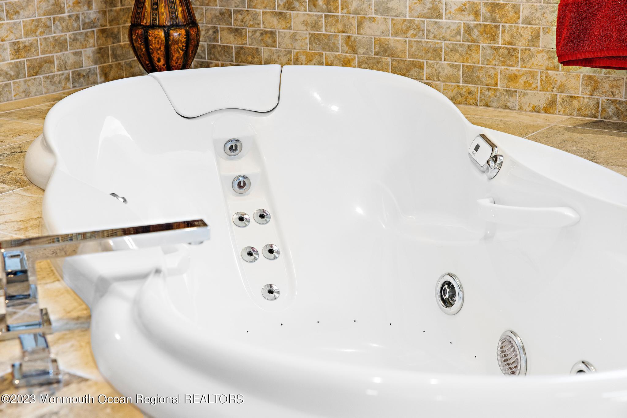 32 Atlantis Boulevard Little Egg Harbor, NJ 08087 - Photo 57 of 128 32Atlantis-58