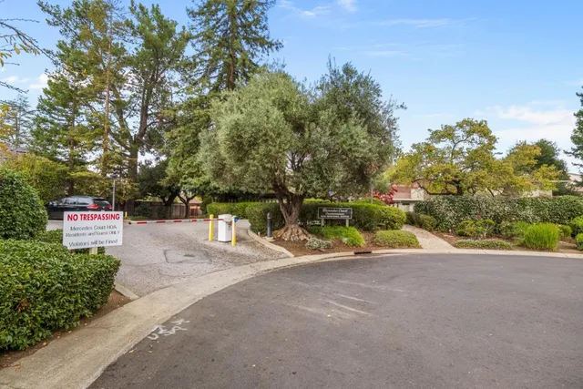 $968,000 | 1070 Mercedes Avenue, Unit 24, Los Altos, CA 94022