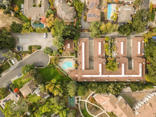 $968,000 | 1070 Mercedes Avenue, Unit 24, Los Altos, CA 94022